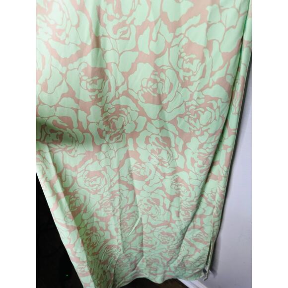 SAUNDERS COLLECTIVE Green Rose Printed Floral Crewneck Luna Maxi Dress Size 2 - Picture 10 of 16